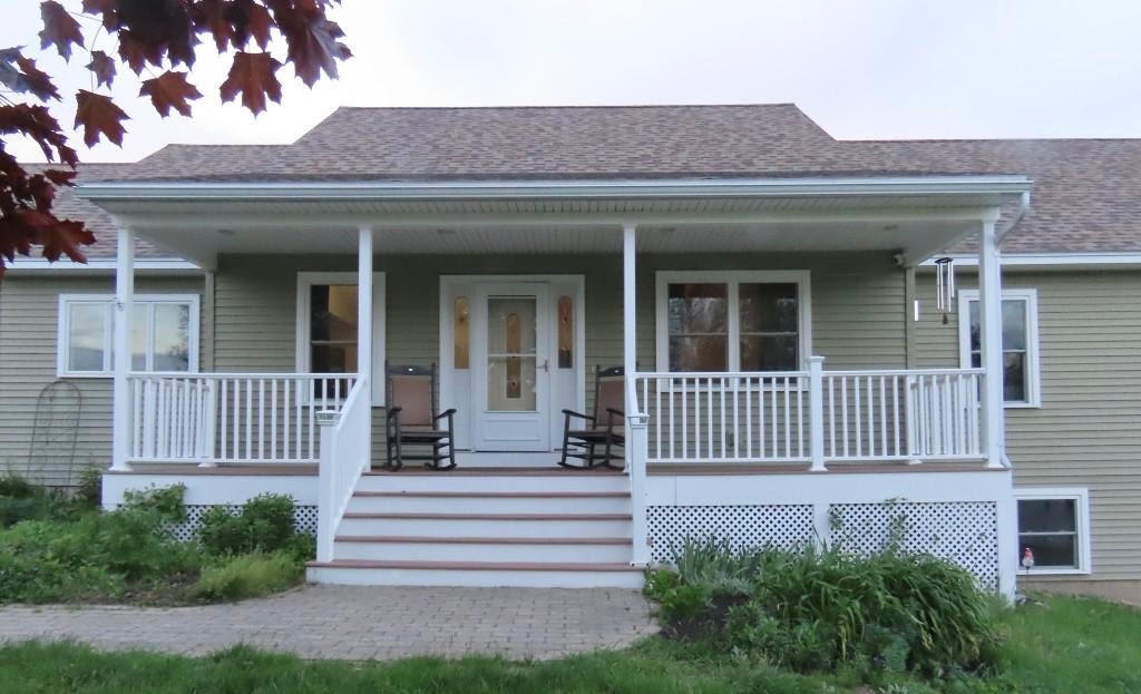 81 Swett Road Windham ME 04062