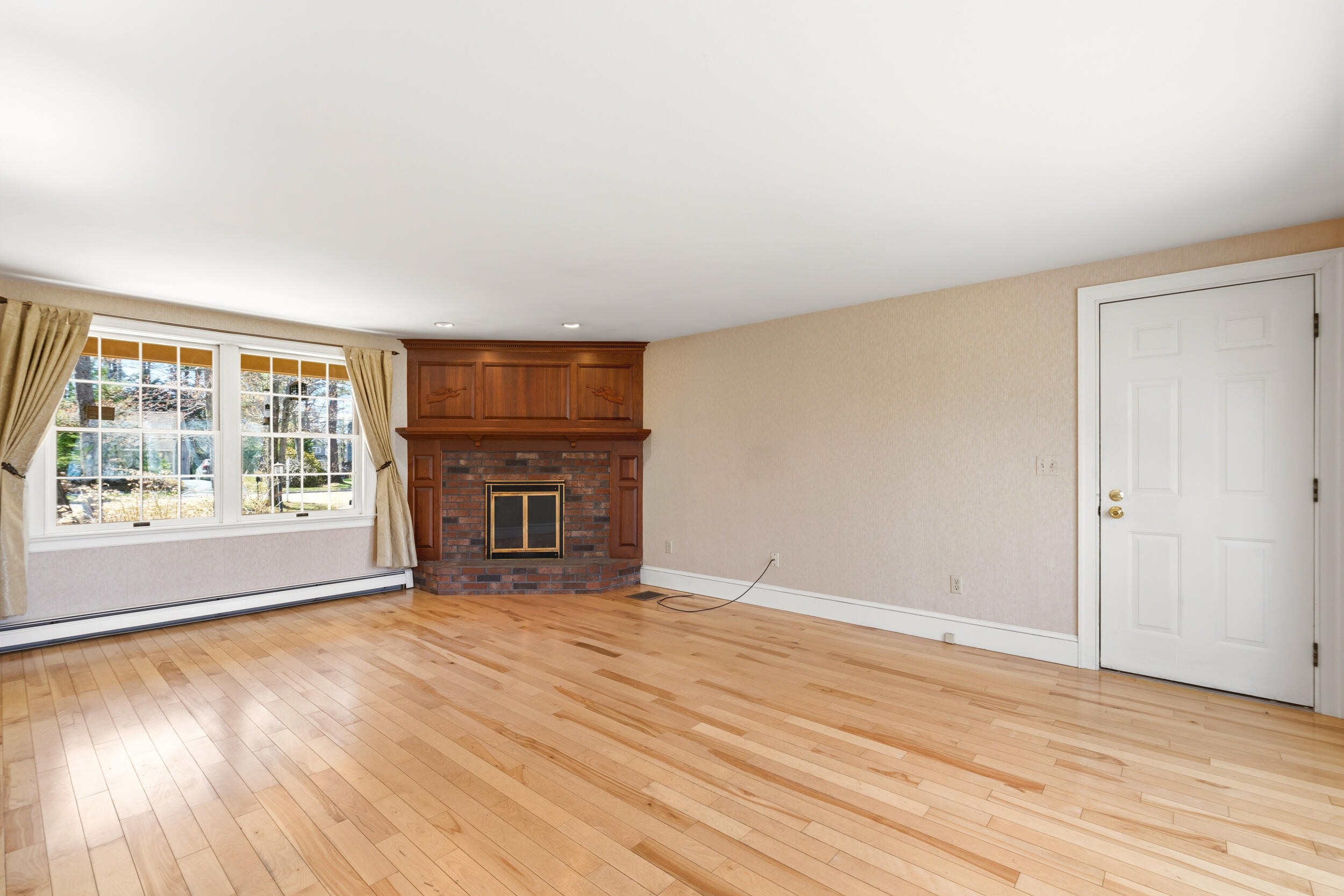 34 Mcauley Road Cape Elizabeth ME 04107