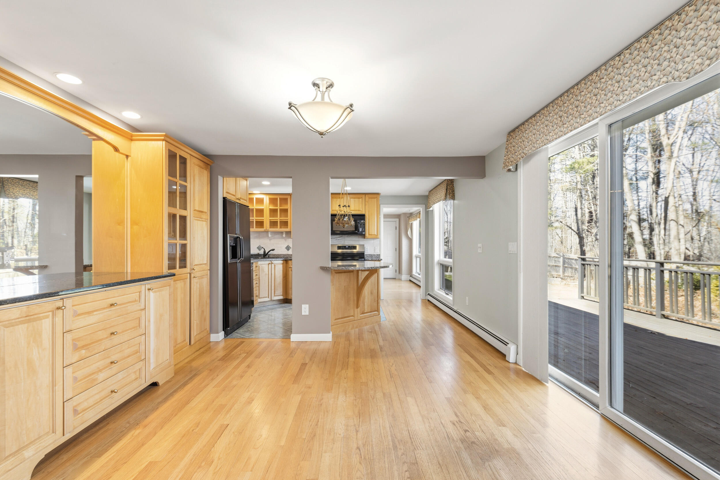 34 Mcauley Road Cape Elizabeth ME 04107