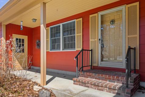 34 Mcauley Road Cape Elizabeth ME 04107