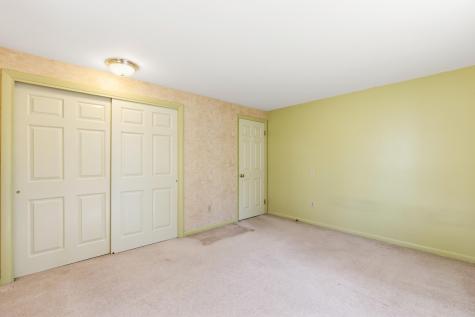 34 Mcauley Road Cape Elizabeth ME 04107