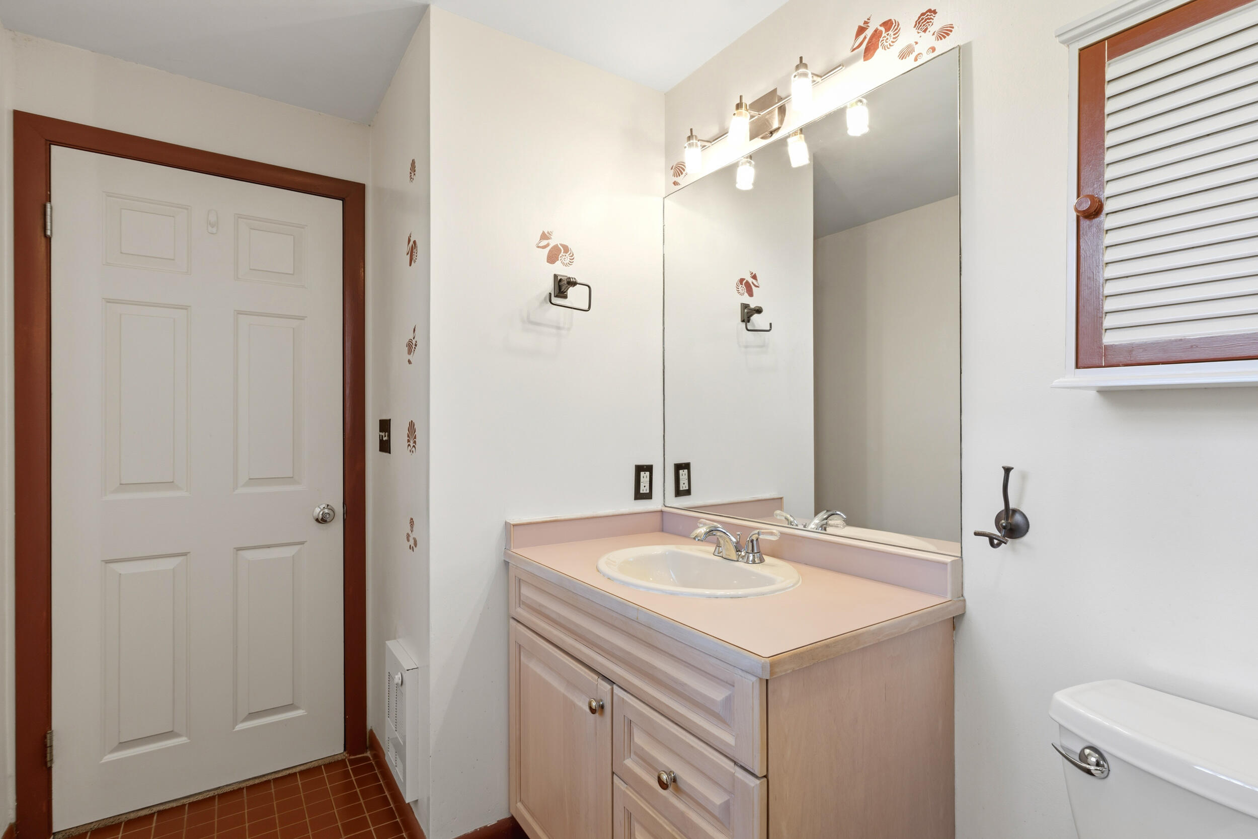 34 Mcauley Road Cape Elizabeth ME 04107