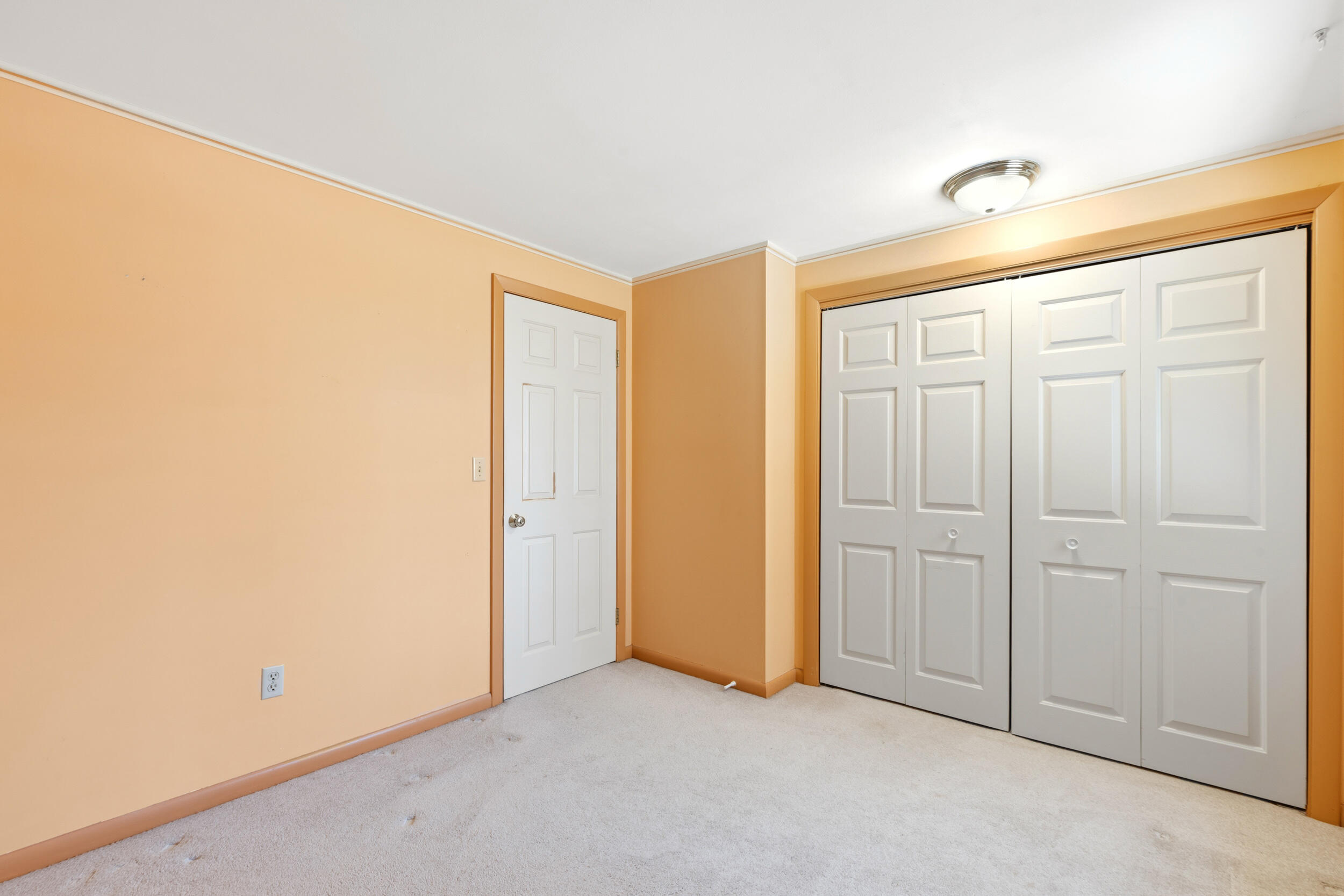 34 Mcauley Road Cape Elizabeth ME 04107