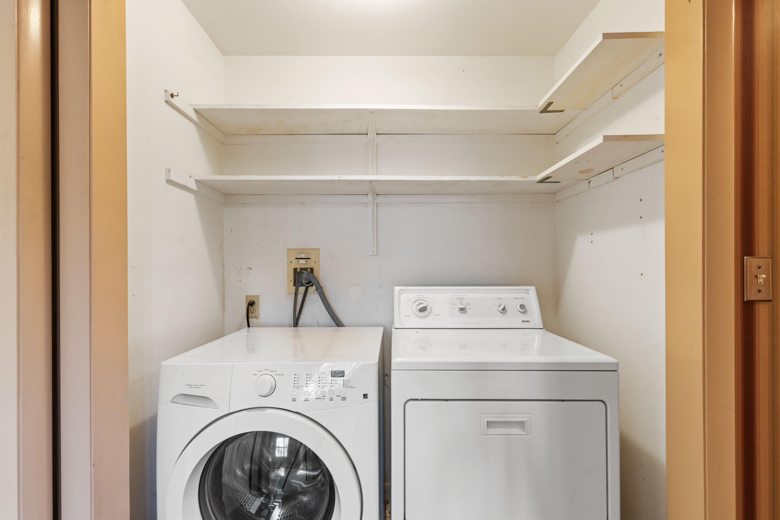 34 Mcauley Road Cape Elizabeth ME 04107