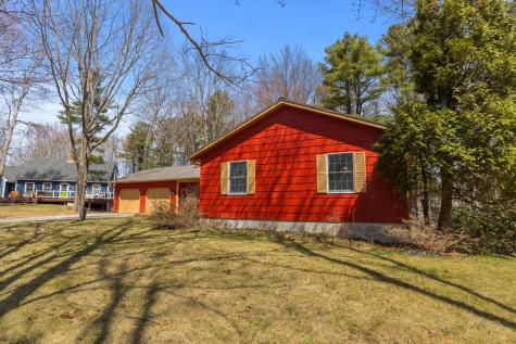 34 Mcauley Road Cape Elizabeth ME 04107