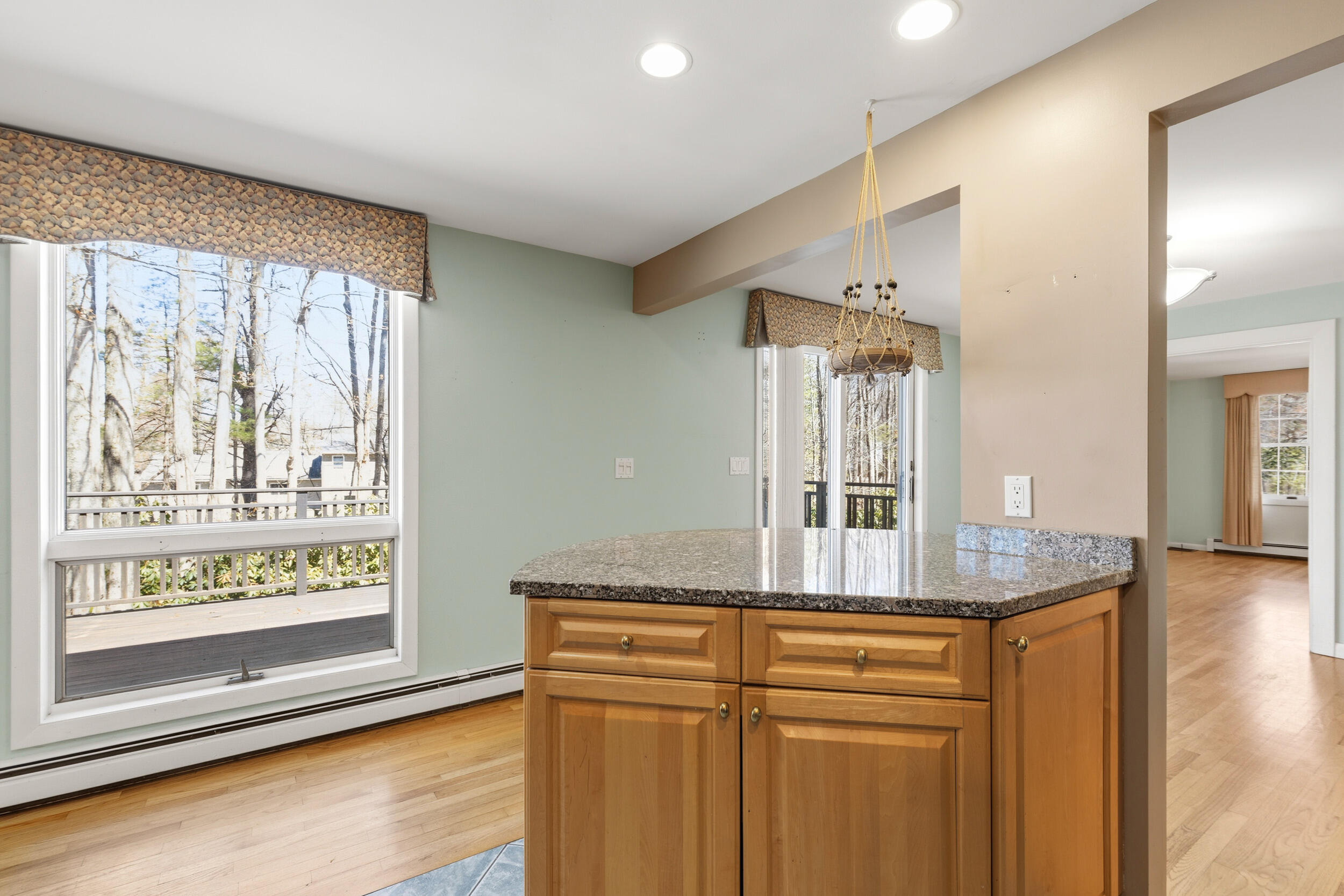 34 Mcauley Road Cape Elizabeth ME 04107