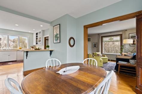 41 Warren Avenue Cape Elizabeth ME 04107