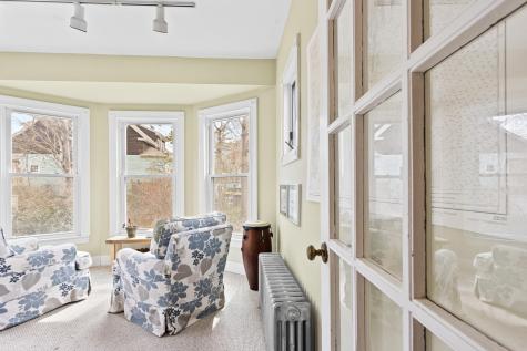 41 Warren Avenue Cape Elizabeth ME 04107