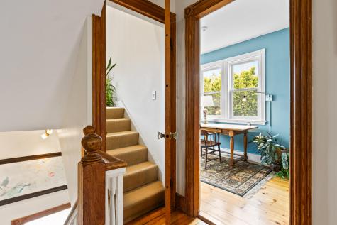 41 Warren Avenue Cape Elizabeth ME 04107