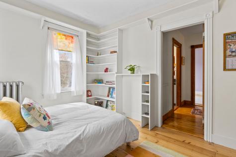 41 Warren Avenue Cape Elizabeth ME 04107