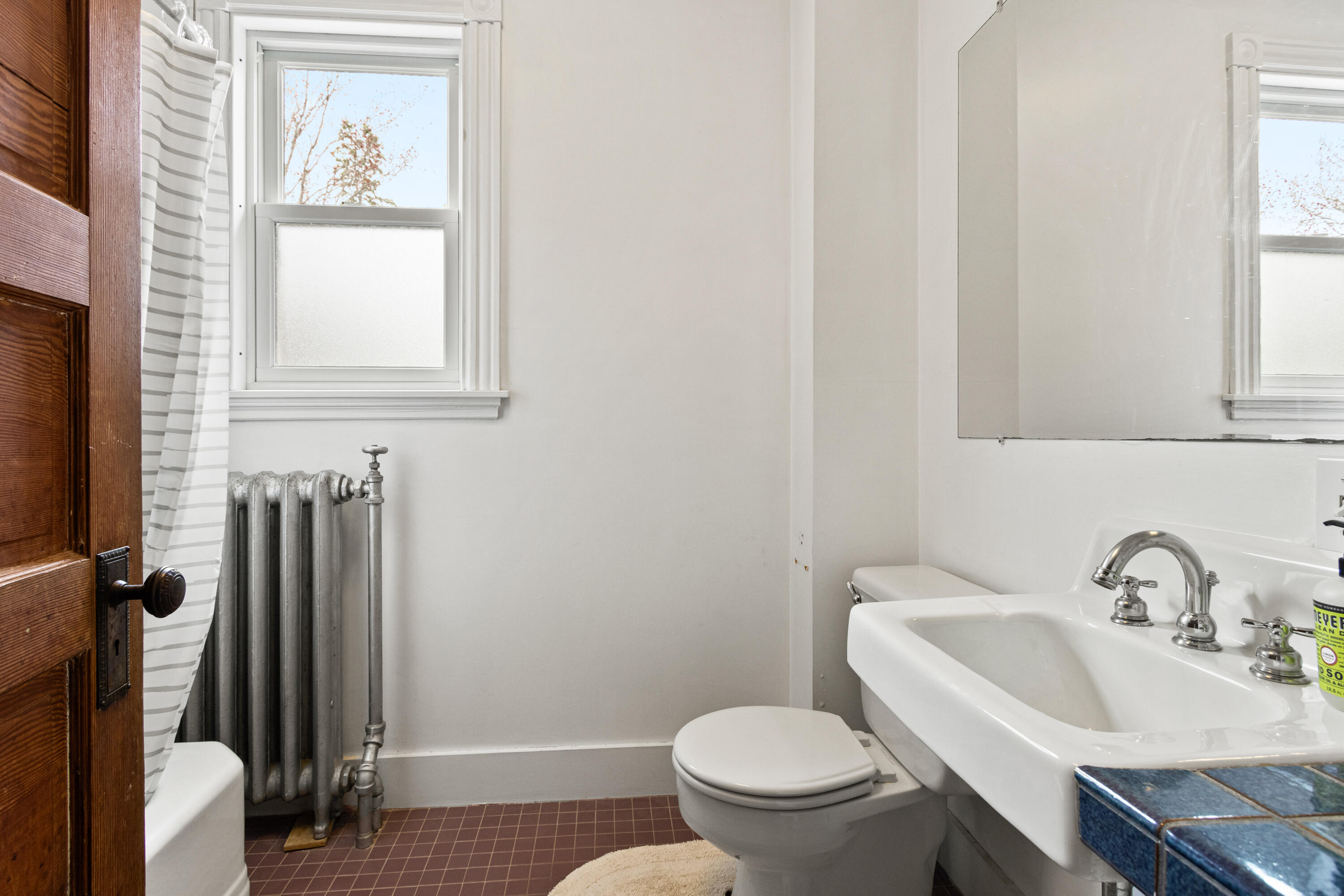 41 Warren Avenue Cape Elizabeth ME 04107