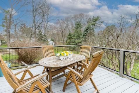 41 Warren Avenue Cape Elizabeth ME 04107