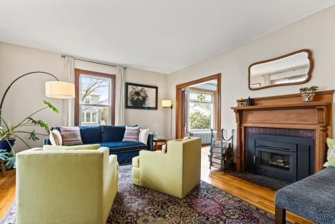 41 Warren Avenue Cape Elizabeth ME 04107