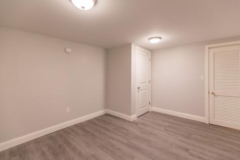 16 Clifton Road Falmouth ME 04105