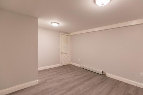16 Clifton Road Falmouth ME 04105