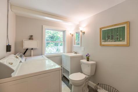 16 Clifton Road Falmouth ME 04105