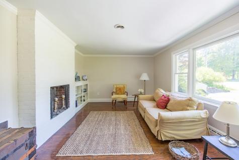 16 Clifton Road Falmouth ME 04105