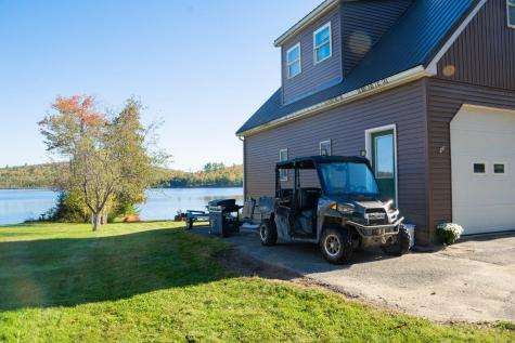 24 Autumn Lane Lincoln ME 04457