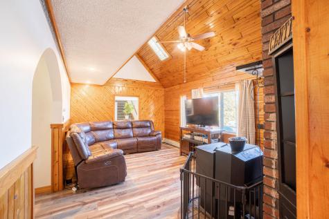 24 Autumn Lane Lincoln ME 04457