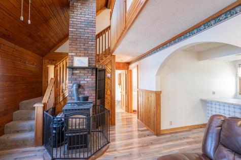 24 Autumn Lane Lincoln ME 04457