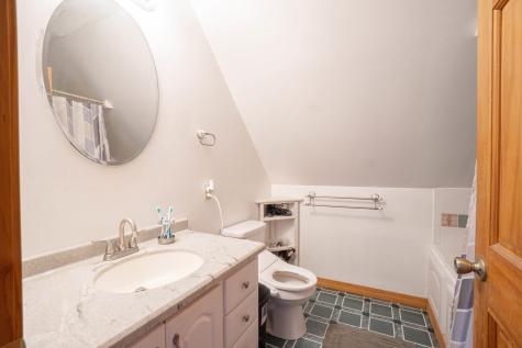 24 Autumn Lane Lincoln ME 04457