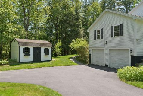 4 Pine Wood Circle Arundel ME 04046