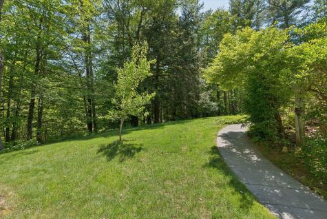 4 Pine Wood Circle Arundel ME 04046