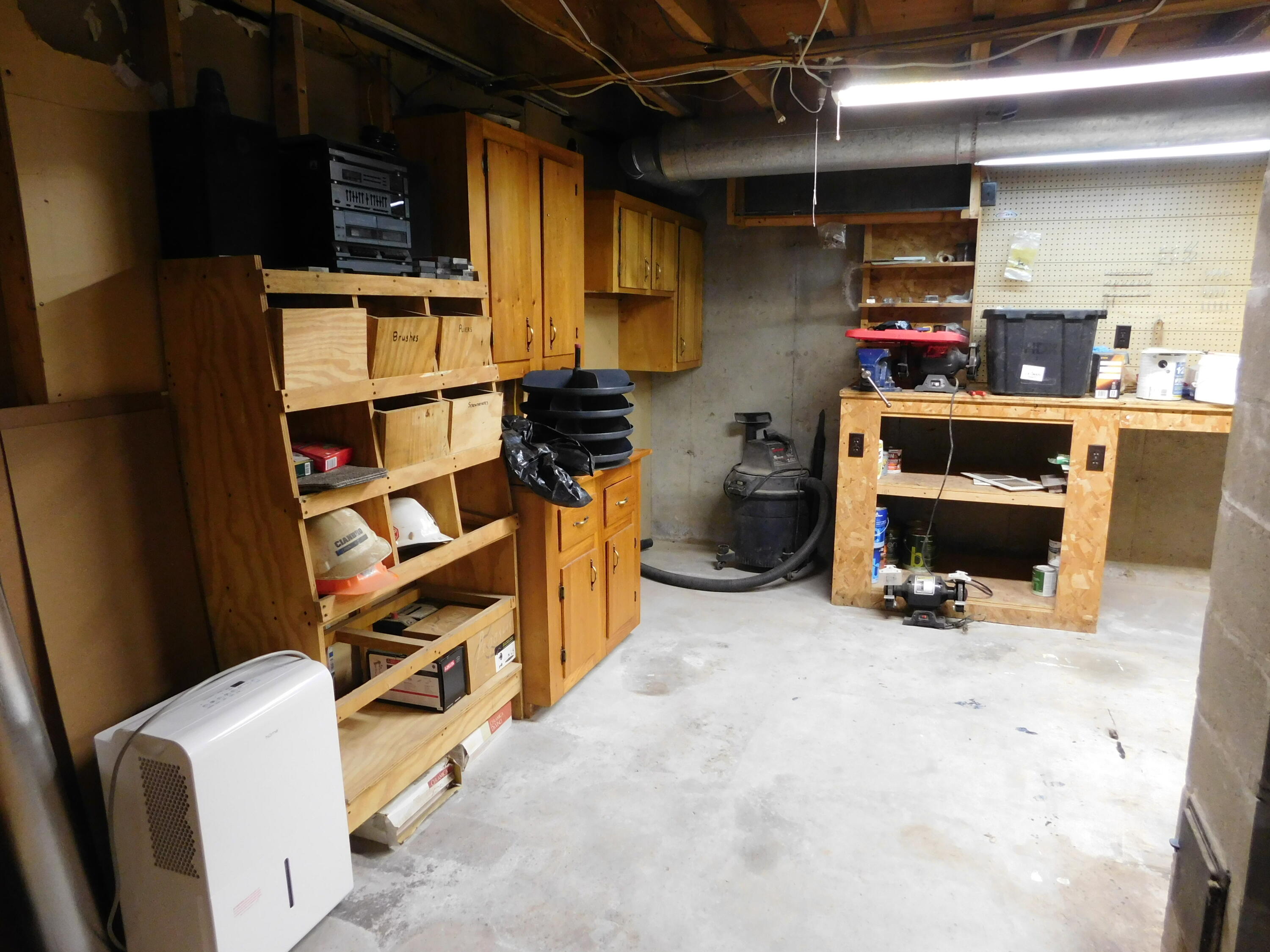 557 Enfield Road Lincoln ME 04457