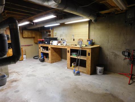 557 Enfield Road Lincoln ME 04457