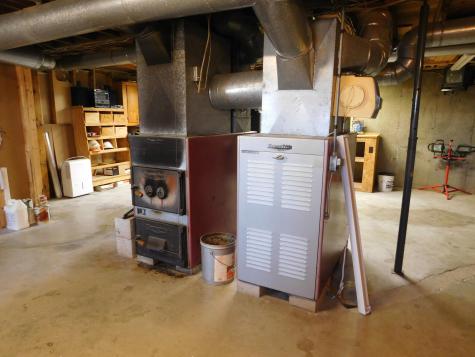 557 Enfield Road Lincoln ME 04457