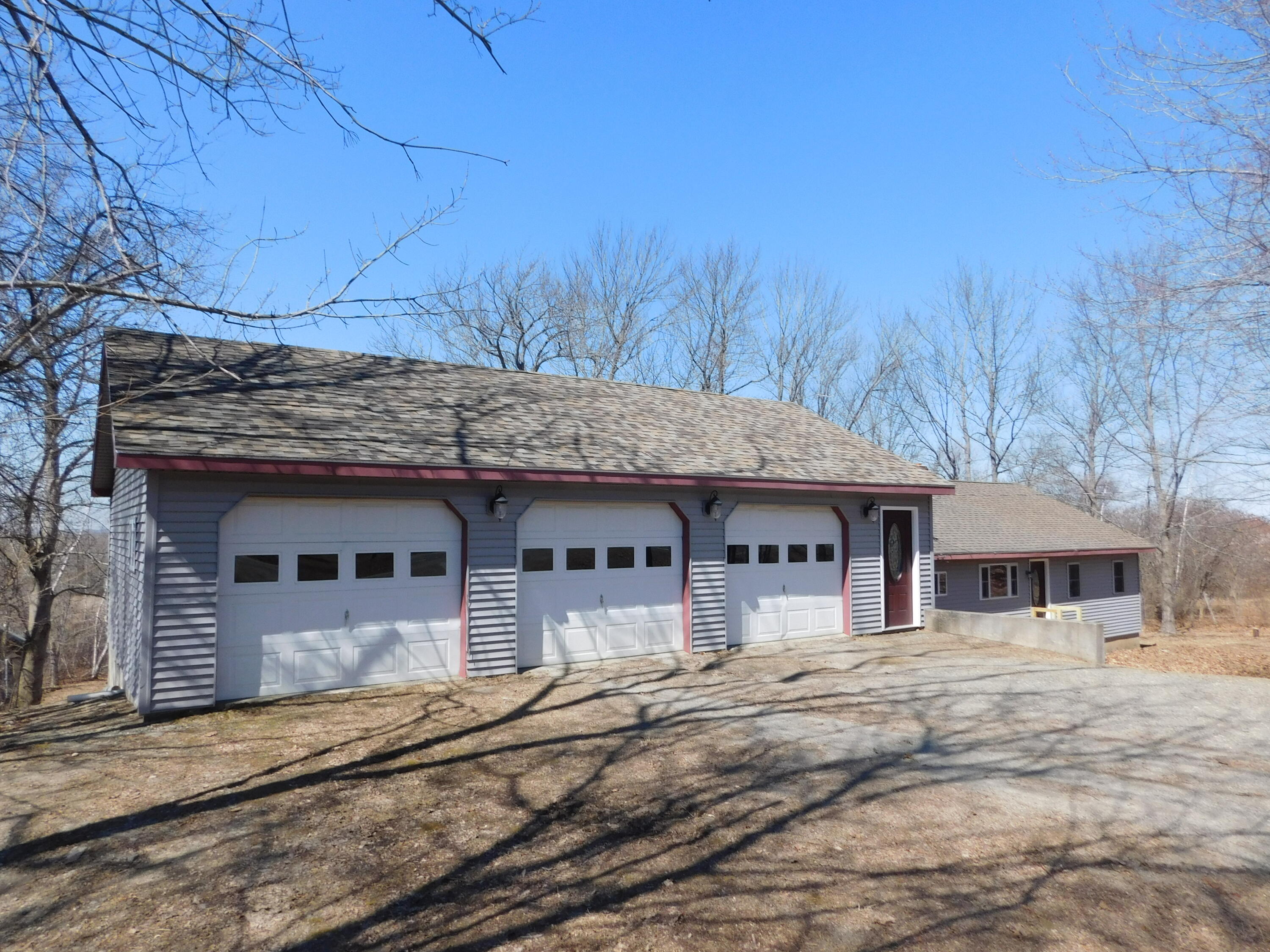 557 Enfield Road Lincoln ME 04457
