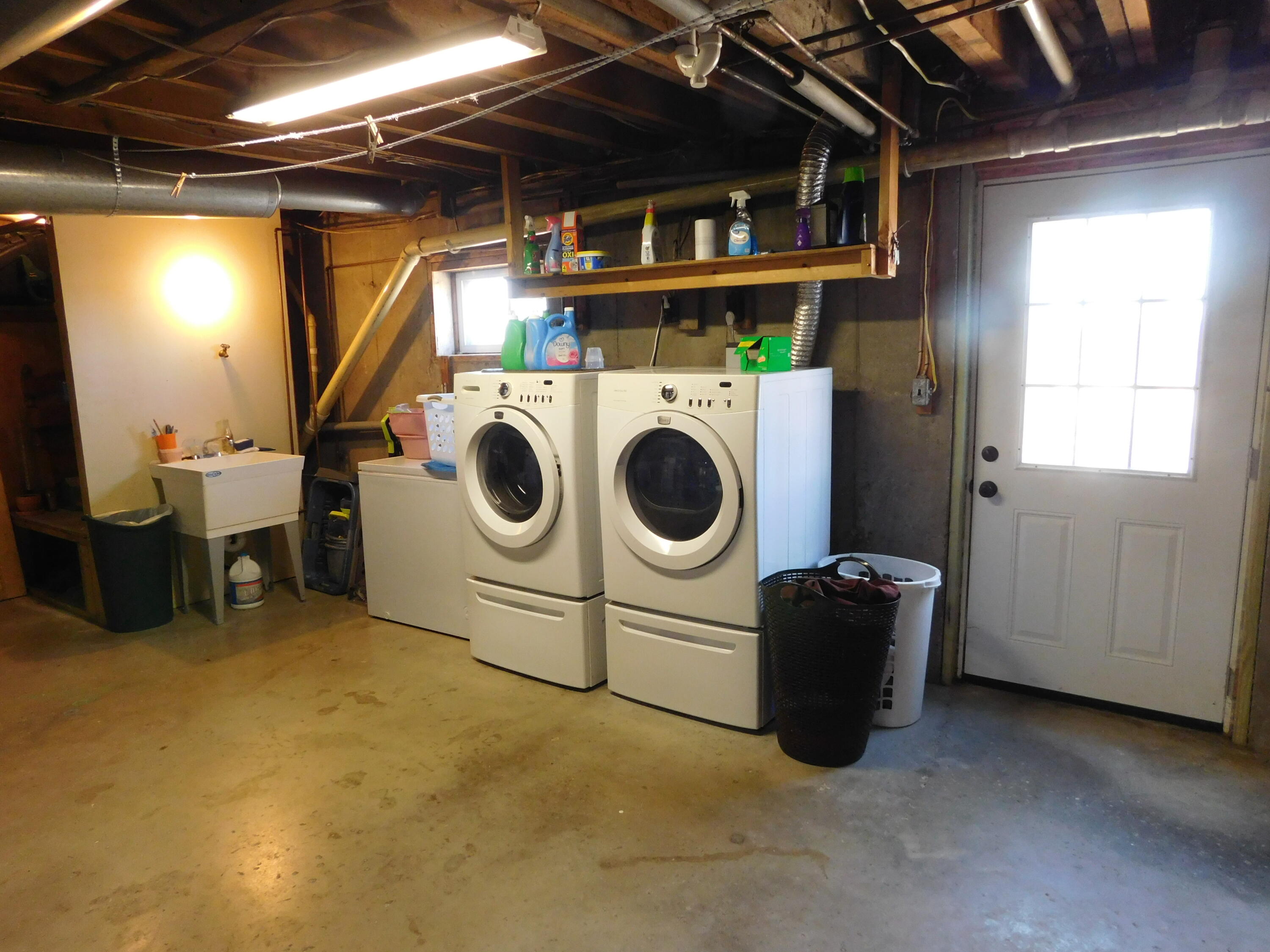 557 Enfield Road Lincoln ME 04457