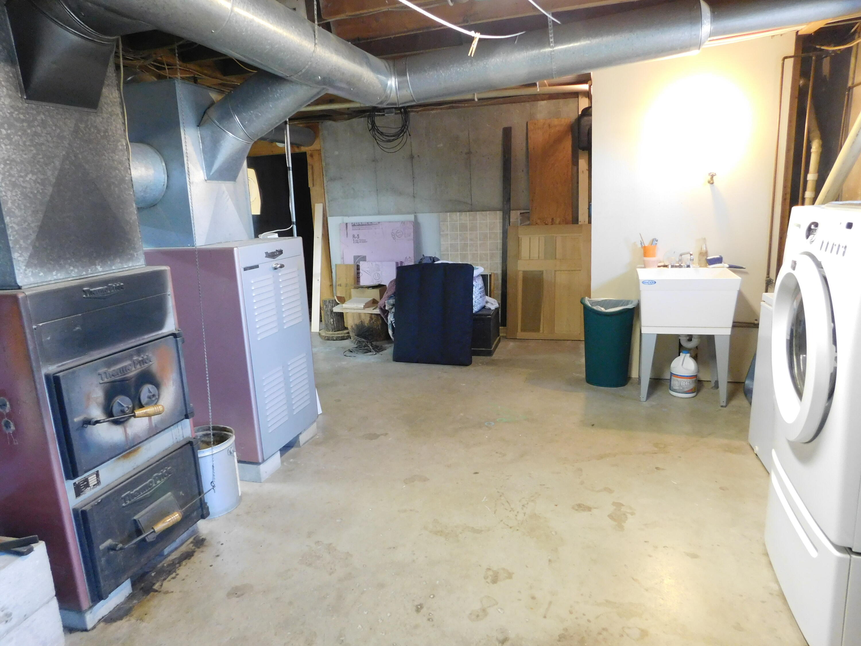 557 Enfield Road Lincoln ME 04457
