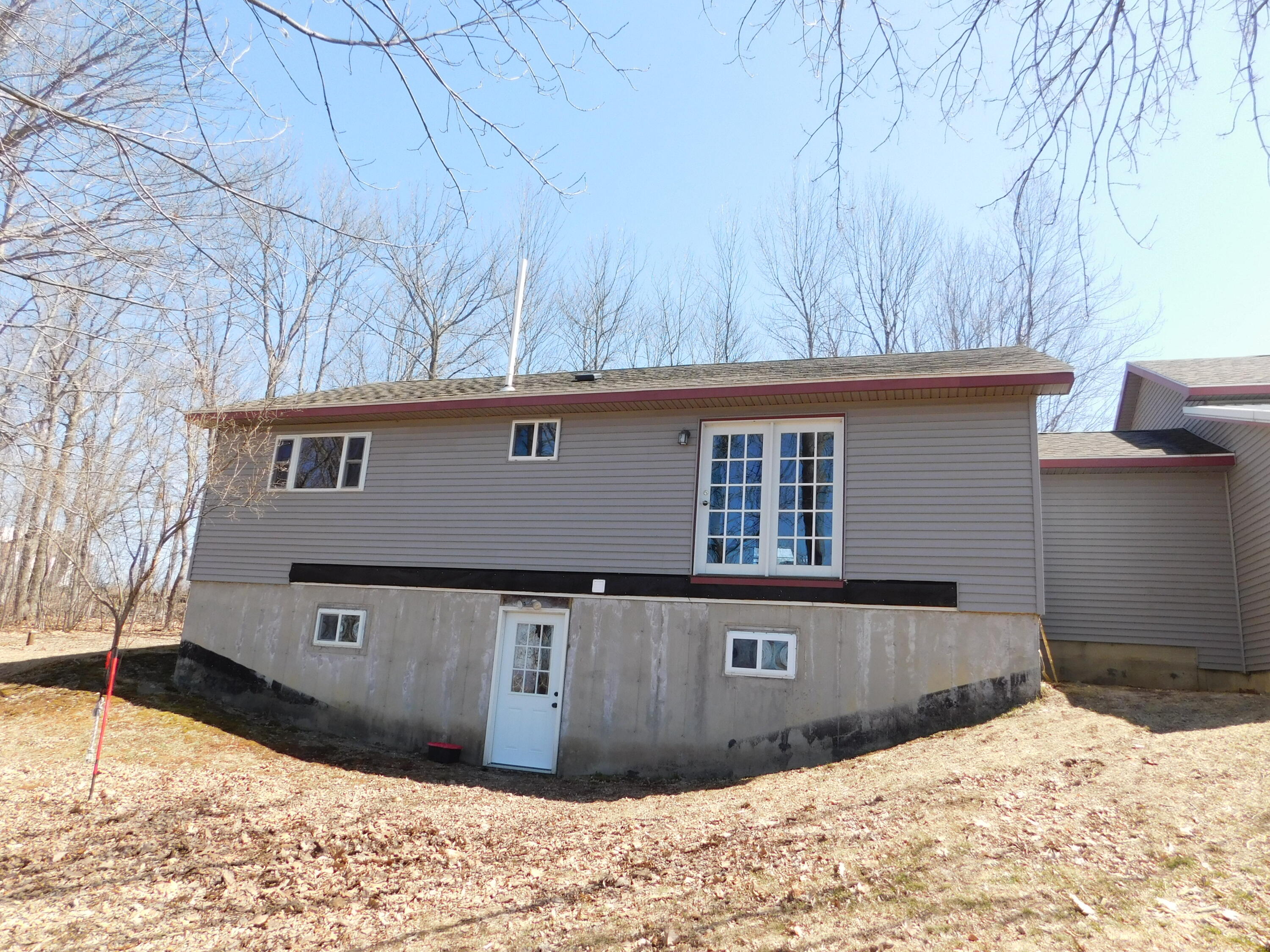 557 Enfield Road Lincoln ME 04457