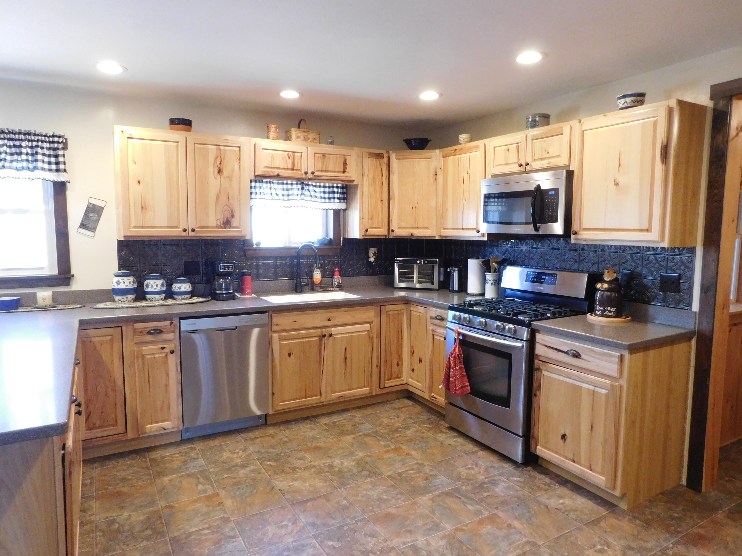 557 Enfield Road Lincoln ME 04457