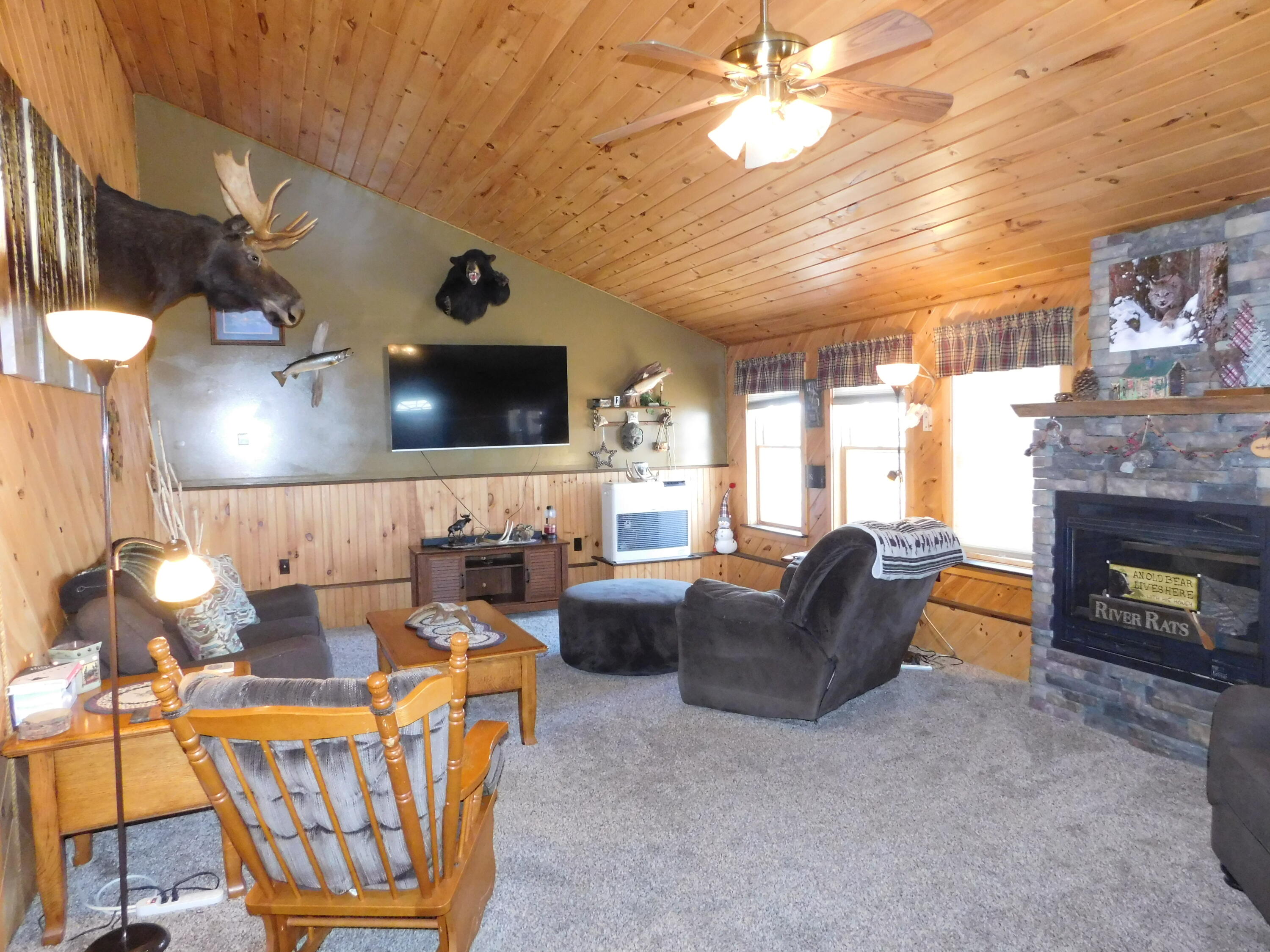 557 Enfield Road Lincoln ME 04457