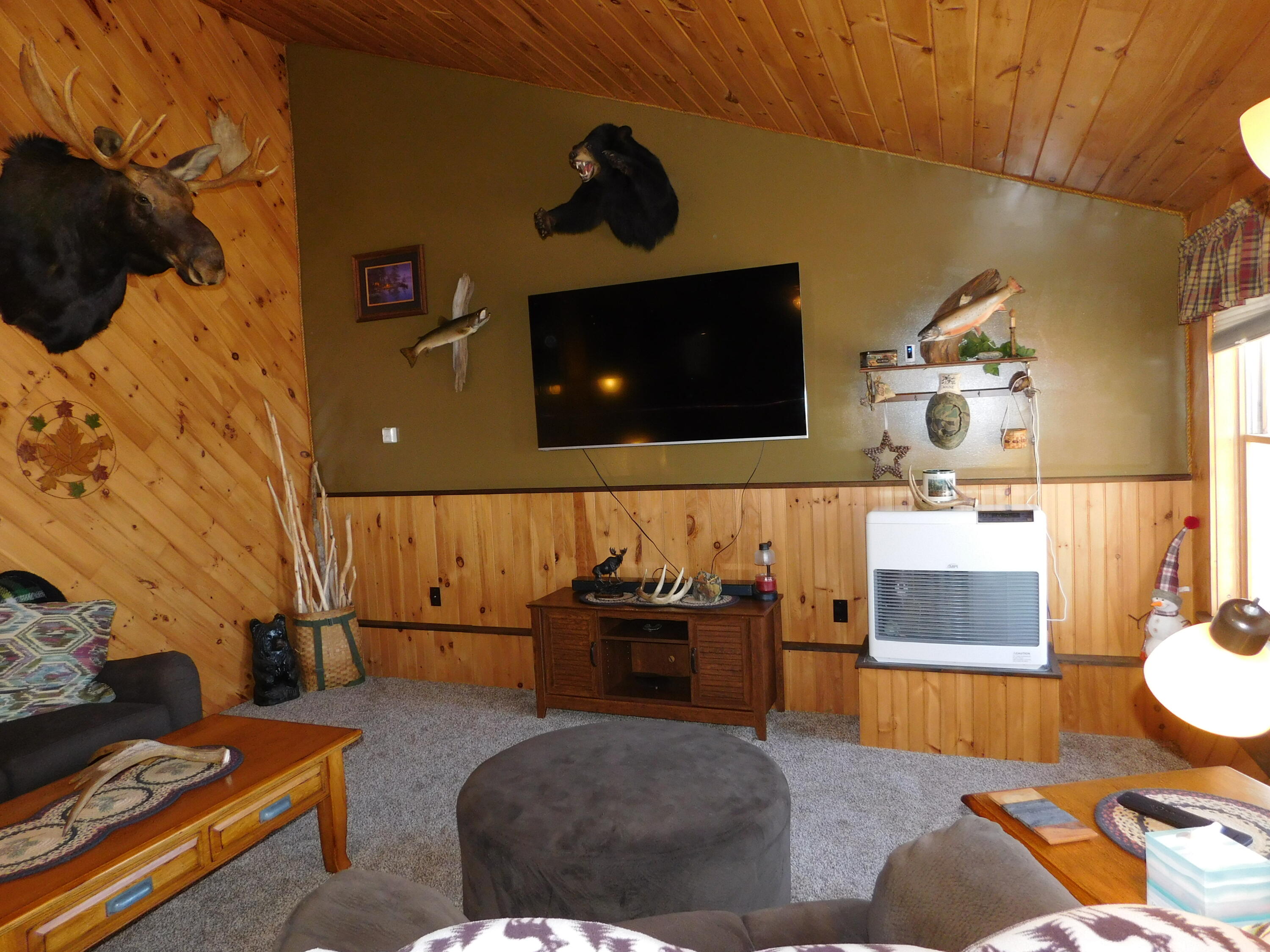 557 Enfield Road Lincoln ME 04457