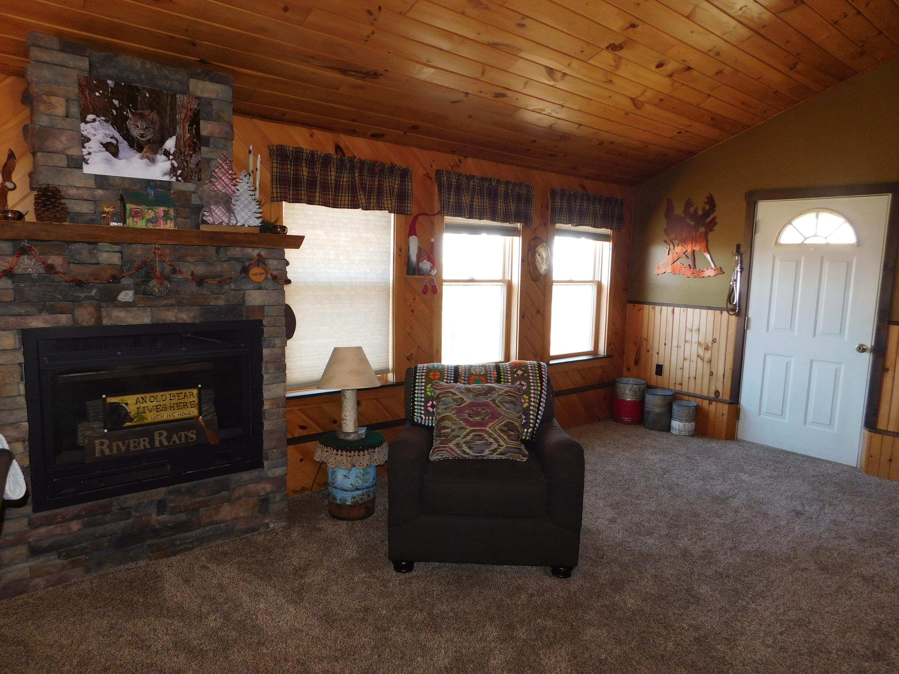 557 Enfield Road Lincoln ME 04457