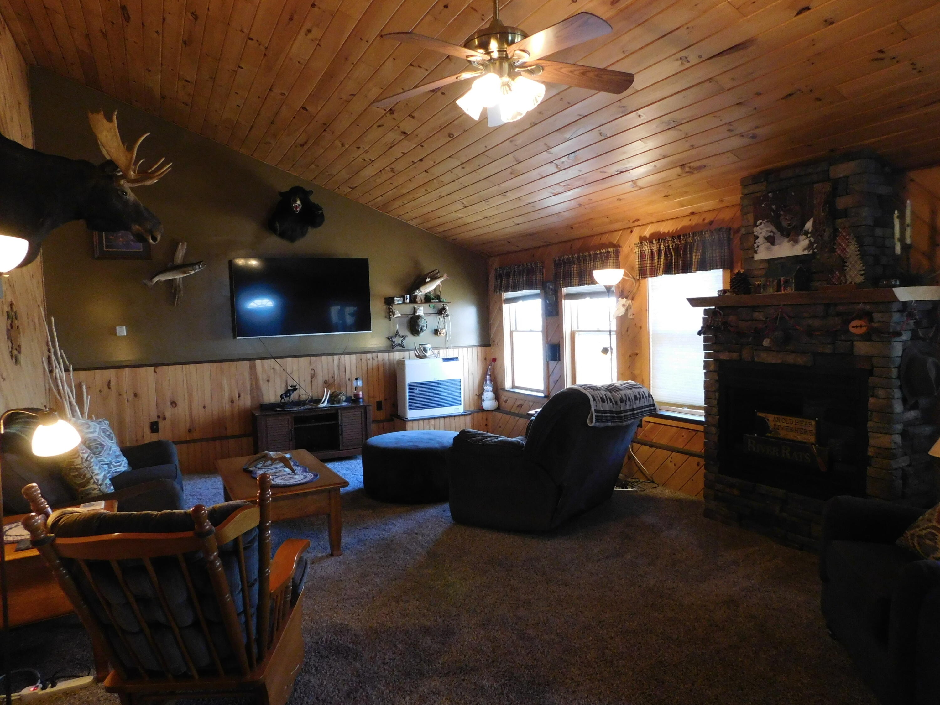 557 Enfield Road Lincoln ME 04457