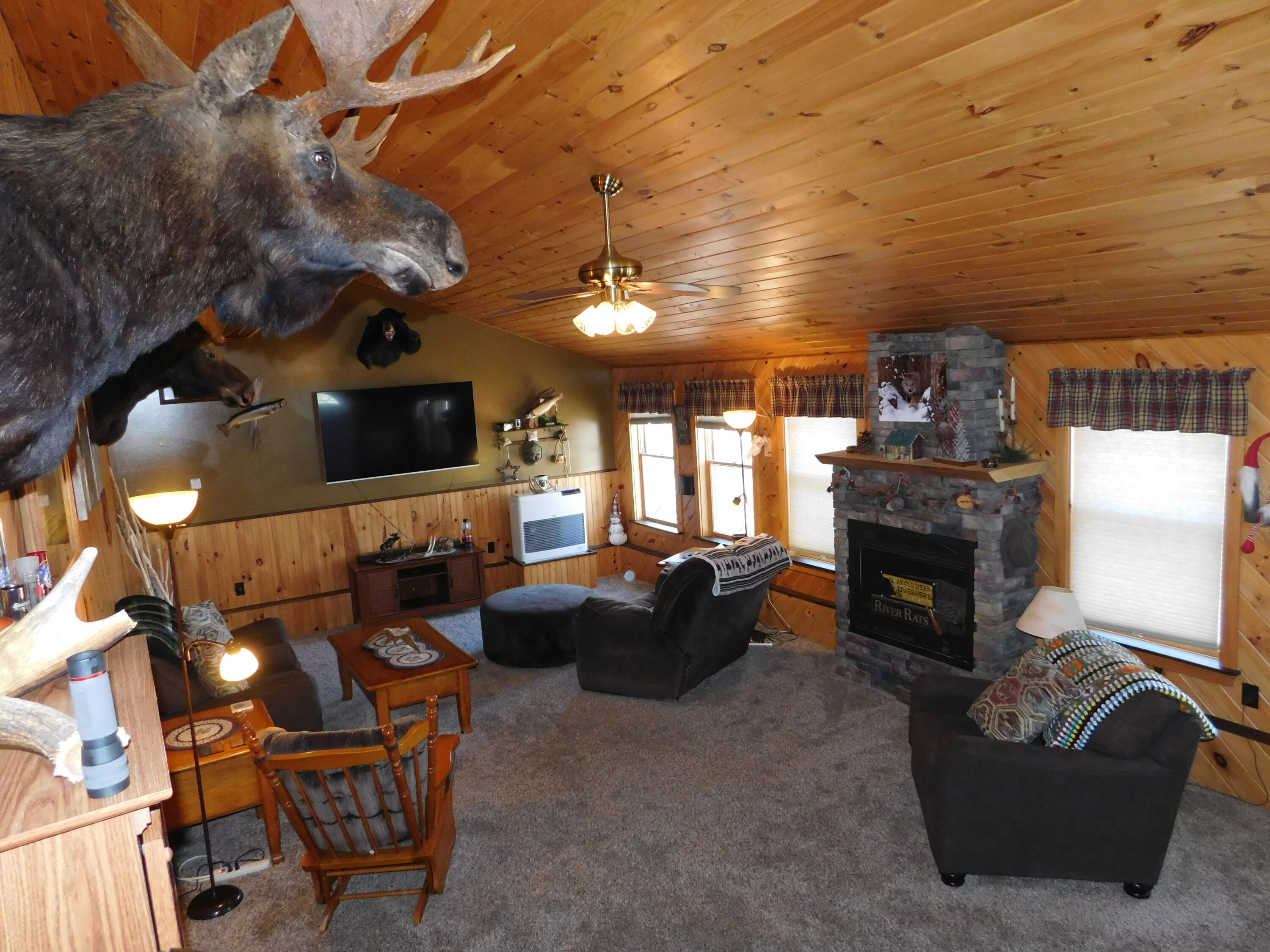 557 Enfield Road Lincoln ME 04457