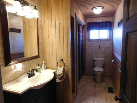 557 Enfield Road Lincoln ME 04457