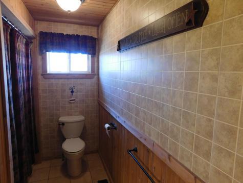 557 Enfield Road Lincoln ME 04457