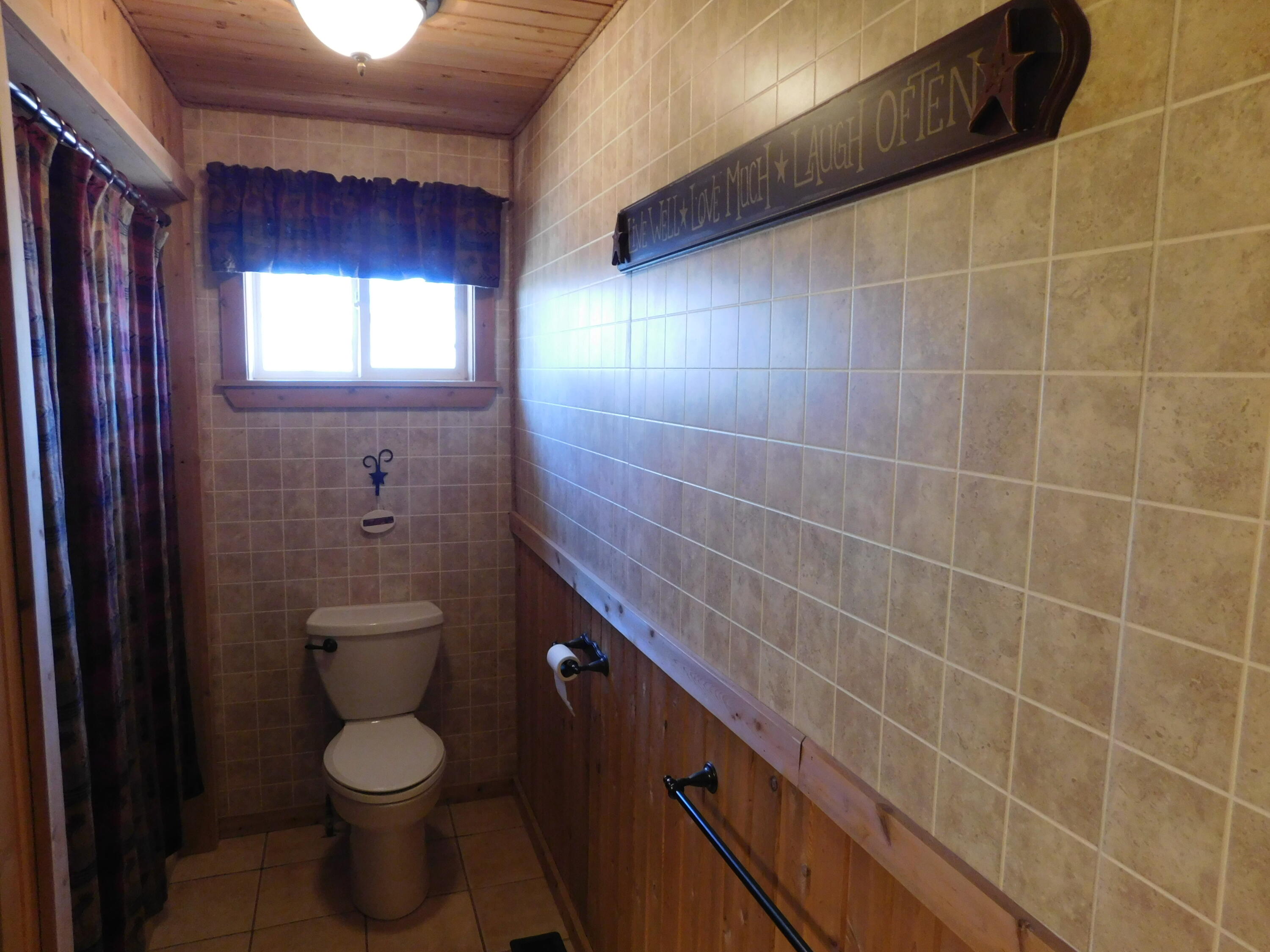 557 Enfield Road Lincoln ME 04457