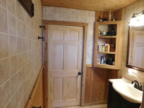 557 Enfield Road Lincoln ME 04457