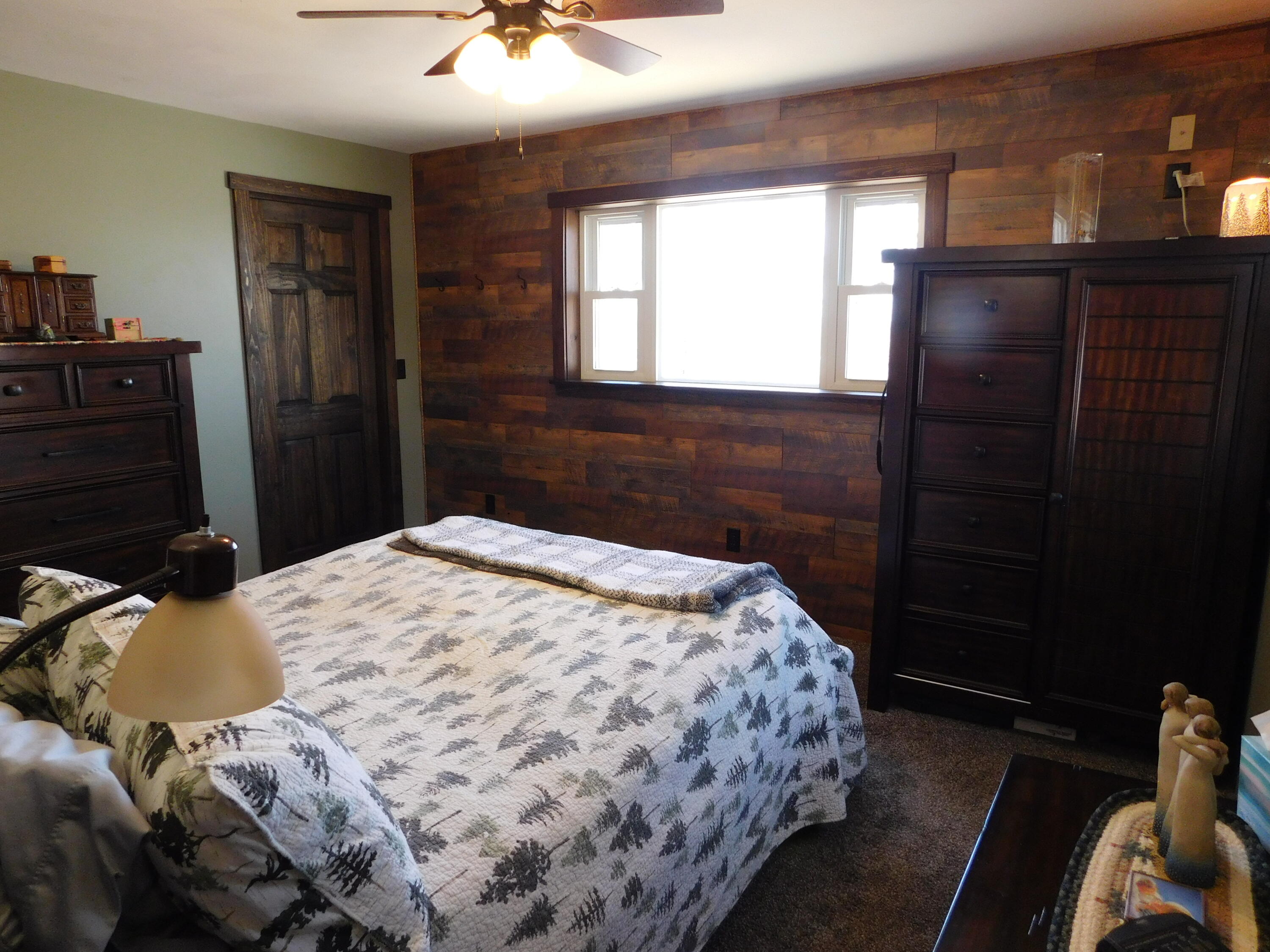 557 Enfield Road Lincoln ME 04457