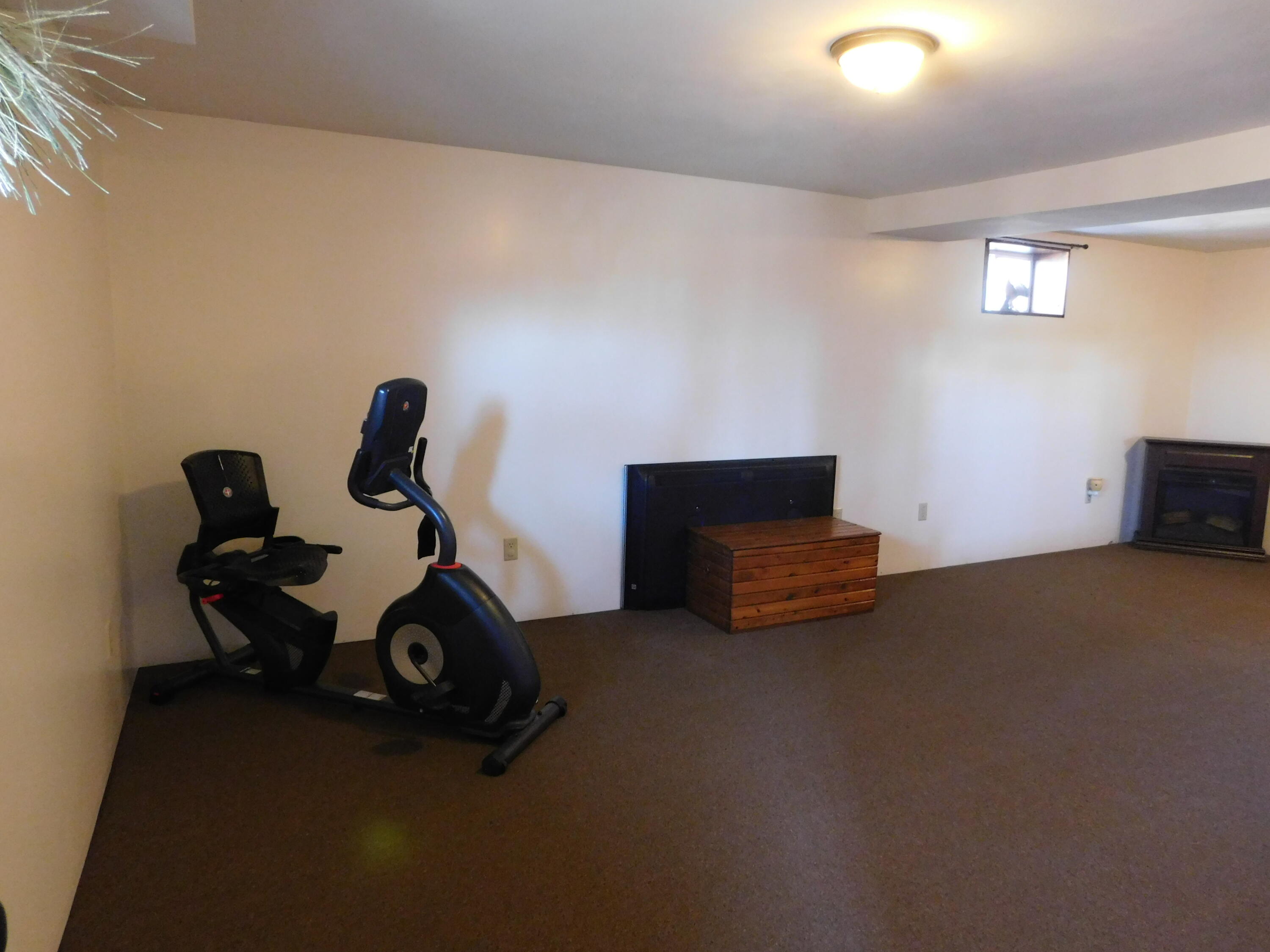 557 Enfield Road Lincoln ME 04457