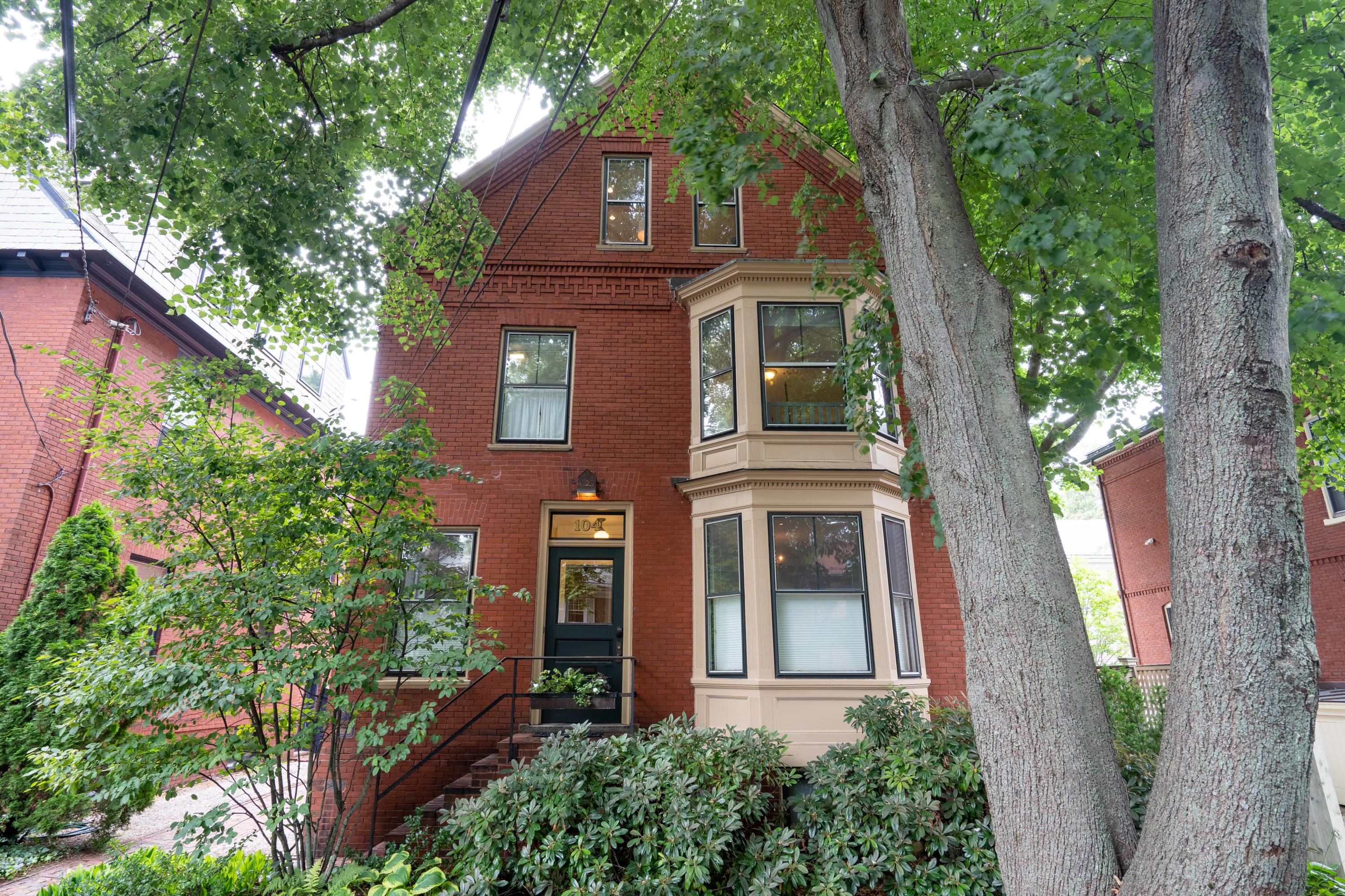 104 Neal Street Portland ME 04102
