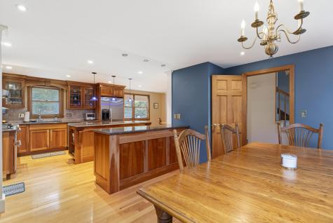 71 Valley Road Cumberland ME 04021