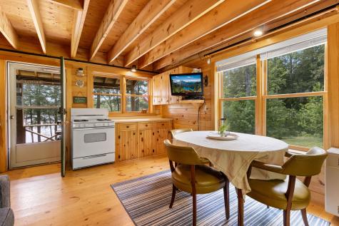 660 Sprague Road Waldoboro ME 04572