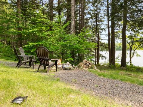 660 Sprague Road Waldoboro ME 04572
